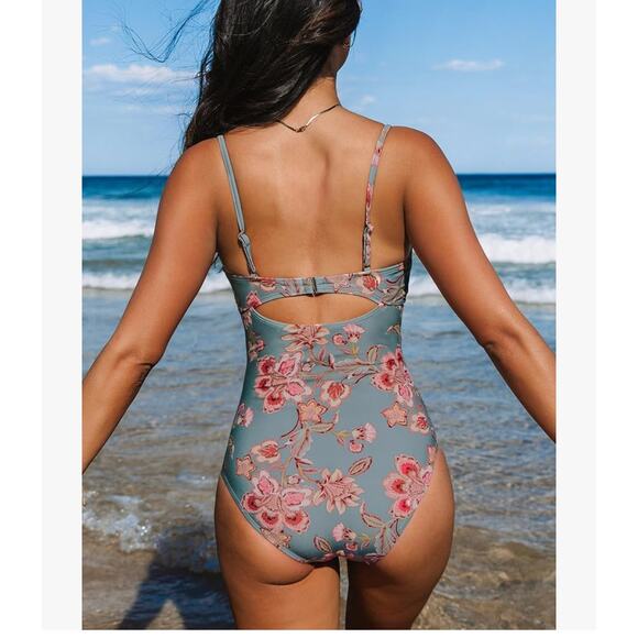 NWT Cupshe Twist Cut-Out Tummy Control & Audrey V-Wire One-Piece Swimsuit SET M - Picture 5 of 11